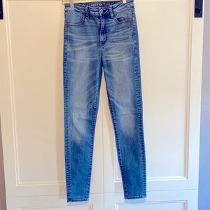 American Eagle Super high rise skinny Jeans